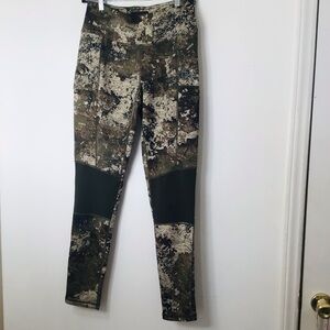 Strata outdoor hunting pants women Camouflage Women's medium